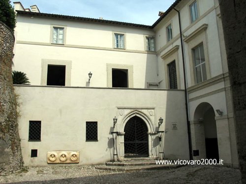 Vicovaro - Palazzo Cenci Bolognetti - Palazzo Orsini con Portale Gotico