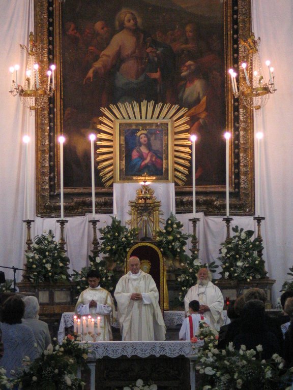 Vicovaro - Festa di Maria SS. - Santa Messa nella chiesa di San Pietro